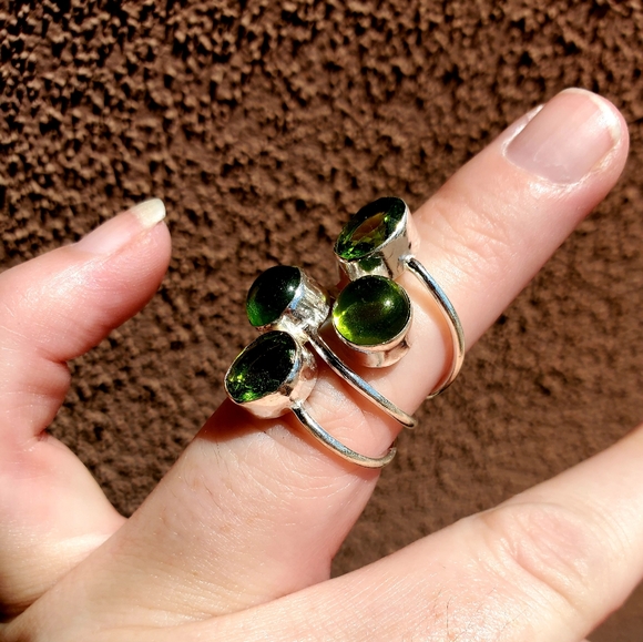 New Peridot Silver Ring. - Picture 5 of 8